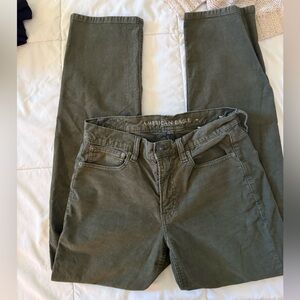 American Eagle 90s Straight Leg Olive Green Corduroy Pants